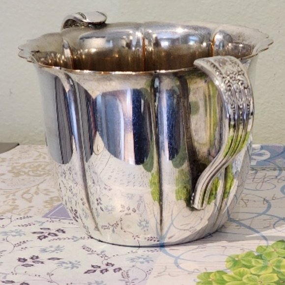 Vintage Wm Rogers MFG CO Silver Plate Fluted Creamer & Sugar Bowl # 624 - Picture 2 of 14